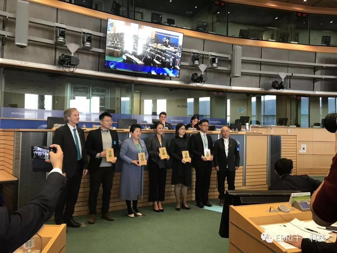 1538288817521646.jpg 2.jpg