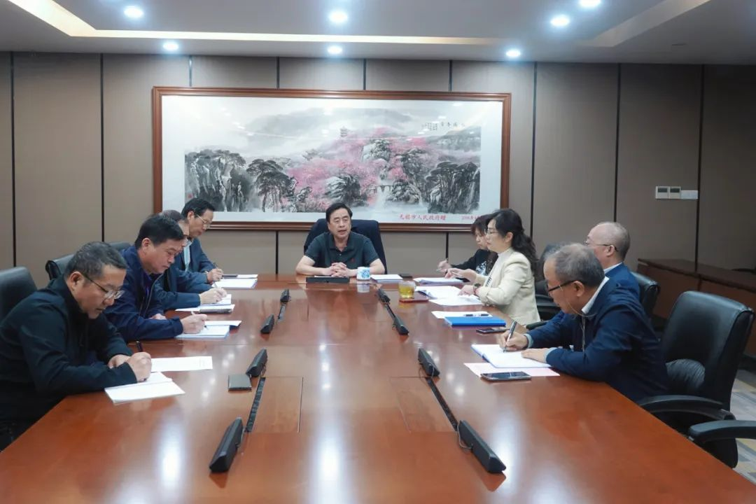 1669107259634127.png 院黨委中心組繼續(xù)學(xué)習二十大精神_副本.png